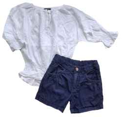 Norlie hvid skjorte og H&M blå shorts str. 104