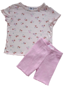 Zara lyserøde shorts og rosa bluse str. 86