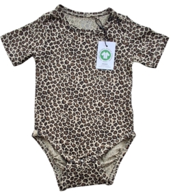 Ny VRS beige mønstret kortærmet body str. 74