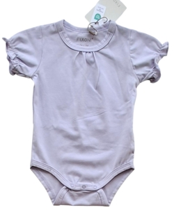 Ny Fixoni lyslilla kortærmet body-bluse