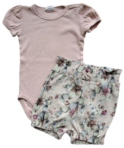 Name it shorts og Müsli rosa body str. 68