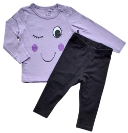 H&M sorte leggings og VRS lilla bluse str. 74