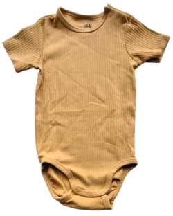 H&M varm gul kortærmet rib body str. 92