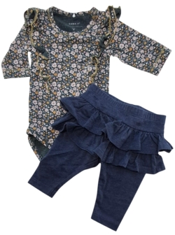 Name it blomstret body og Minymo bukser str. 50