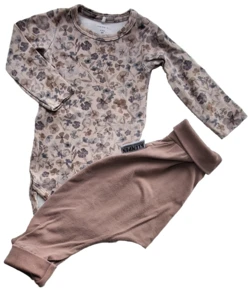 Name it body og Klumpen bukser str. 68