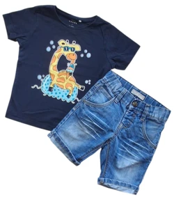 Name it blå denimshorts og mørkeblå T-shirt str. 104