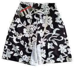Nye Kilmanock  sorte barmuda shorts med hvide blomster str. 10 år