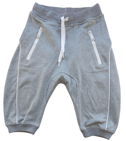 Mono lysegrå lange sweat-shorts str. 10 år