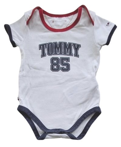 Tommy Hilfiger hvid kortærmet body str. 56