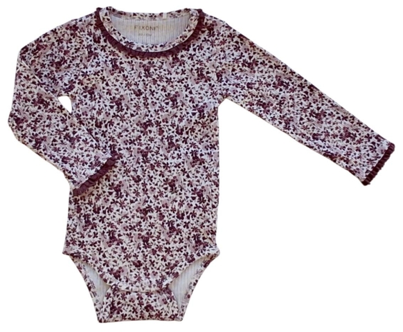 Ny Fixoni råhvid lillablomstret langærmet body str. 80