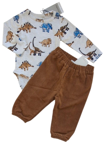 Nye Fixoni brune bukser og en ny Minymo body str. 68