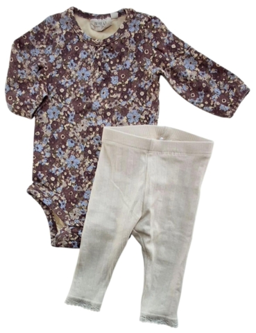 Wheat brun blomsteret body og råhvide leggings str. 56