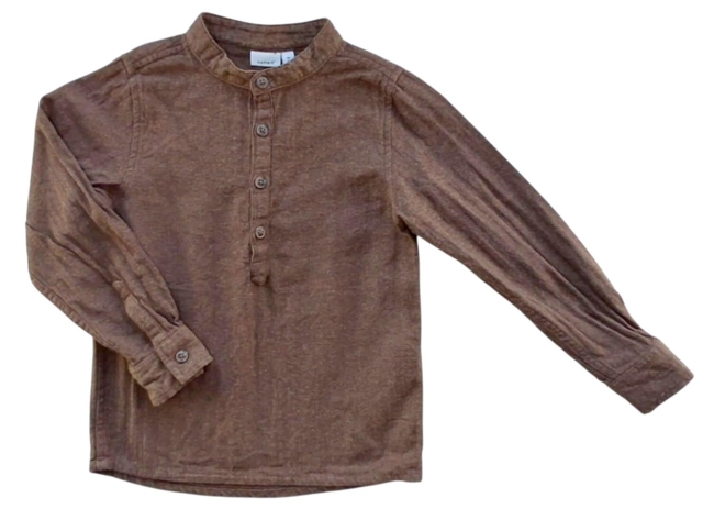 Name it lysebrun langærmet skjorte