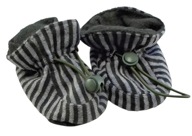 Melton grøn og gråstribede futter str. 22-23