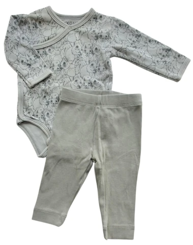 Fixoni lysegrøn body og Birkholm leggings str. 56