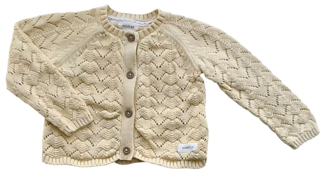 Newbie lysegul finstrikket langærmet trøje str. 80