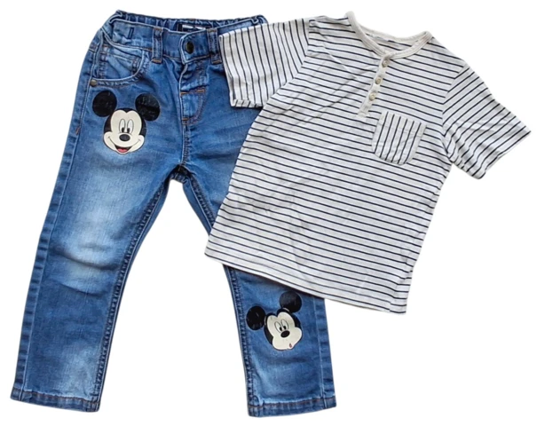 Next blå denim bukser og en stribet bluse str. 92