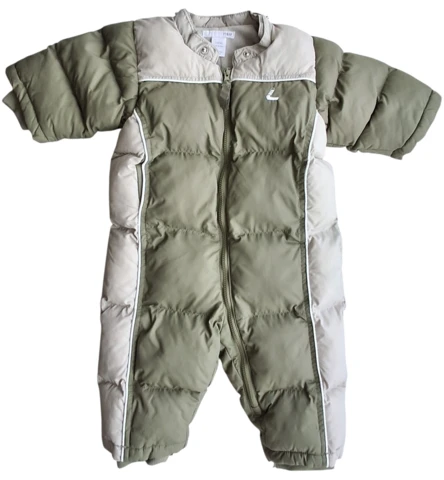 H&M tyk grøn og beige flyverdragt str. 68
