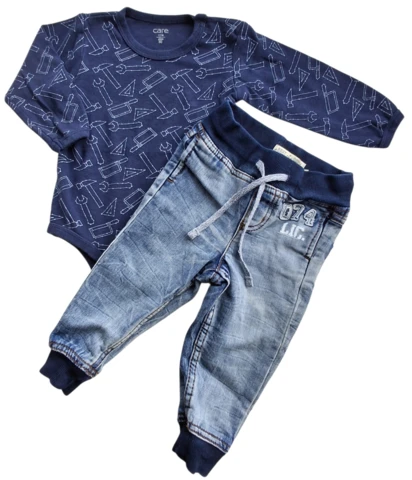 Papagino blå denimbukser og mørkeblå body str. 80