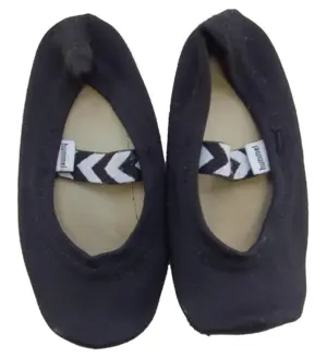 Hummel sorte gymnastiksko str. 24