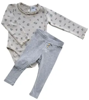 Zara beige body og H&M lysegrå leggings str. 80