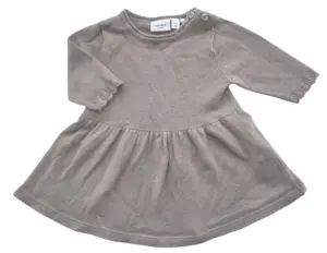 Name it lysebrun langærmet finstrikket kjole str. 56