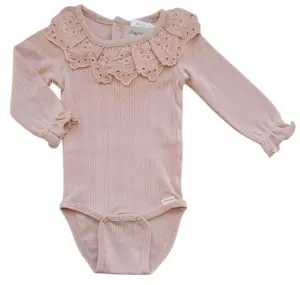 Ny fin Minymo rosa langærmet body