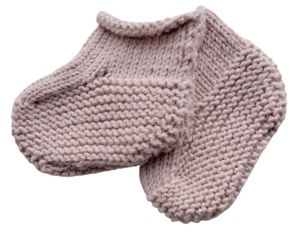 Hjemmestrikkede rosa futter str. 0-3 mdr