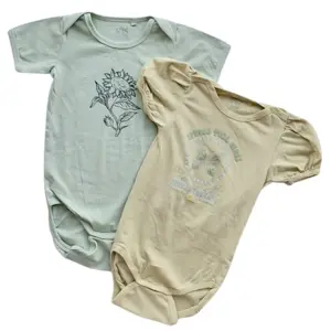 VRS to kortærmede bodystockings str. 92