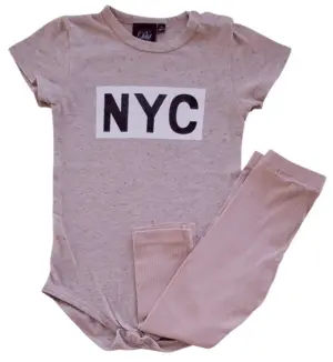 Petit rosa kortærmet body og H&M leggings str. 92