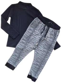 VRS sort bluse og Petit gråmelerede bukser str. 98