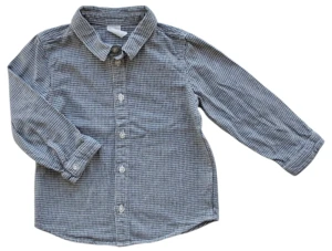 H&M sort og råhvid mønstret langærmet skjorte str. 92